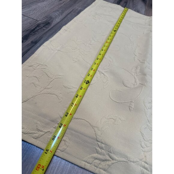 Scandia Home Cotton Elegant Jacquard Ivory Floral Patterned 25" X 31" Decorative - Picture 3 of 6